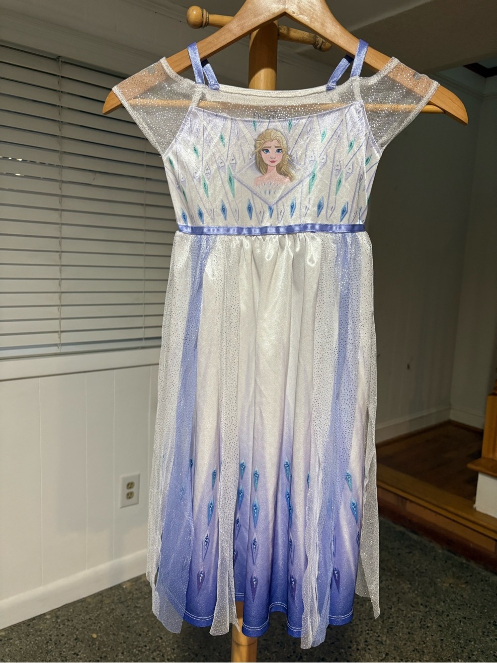 Elsa Inspired Girls' Sparkle Costume Dress - White & Light Purple - Picture 1 of 7